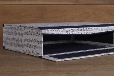 Notenbox mit stabilen Leinenkanten in schwarz