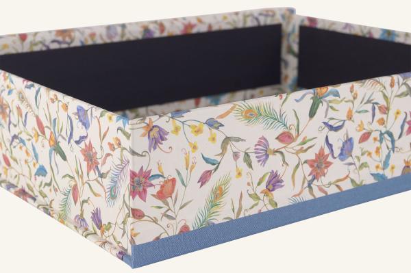 Box handmade with Italian colored paper